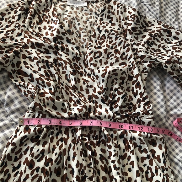 🟡Cute summer dress (knee length) animal print - Picture 5 of 7